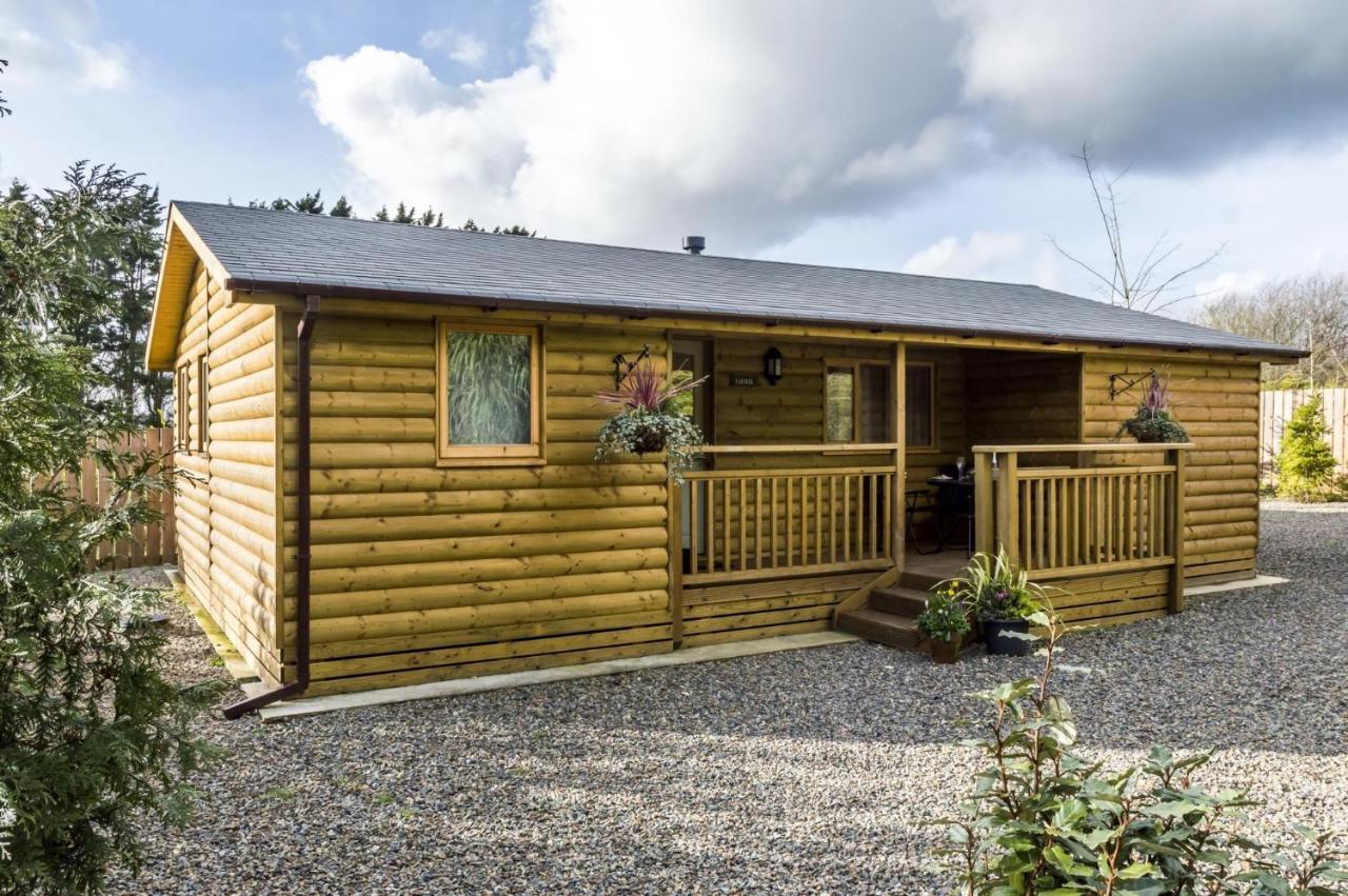 Laurel Lodge - 2 Bedroom Log Cabin - St Florence Saint Florence Exteriér fotografie