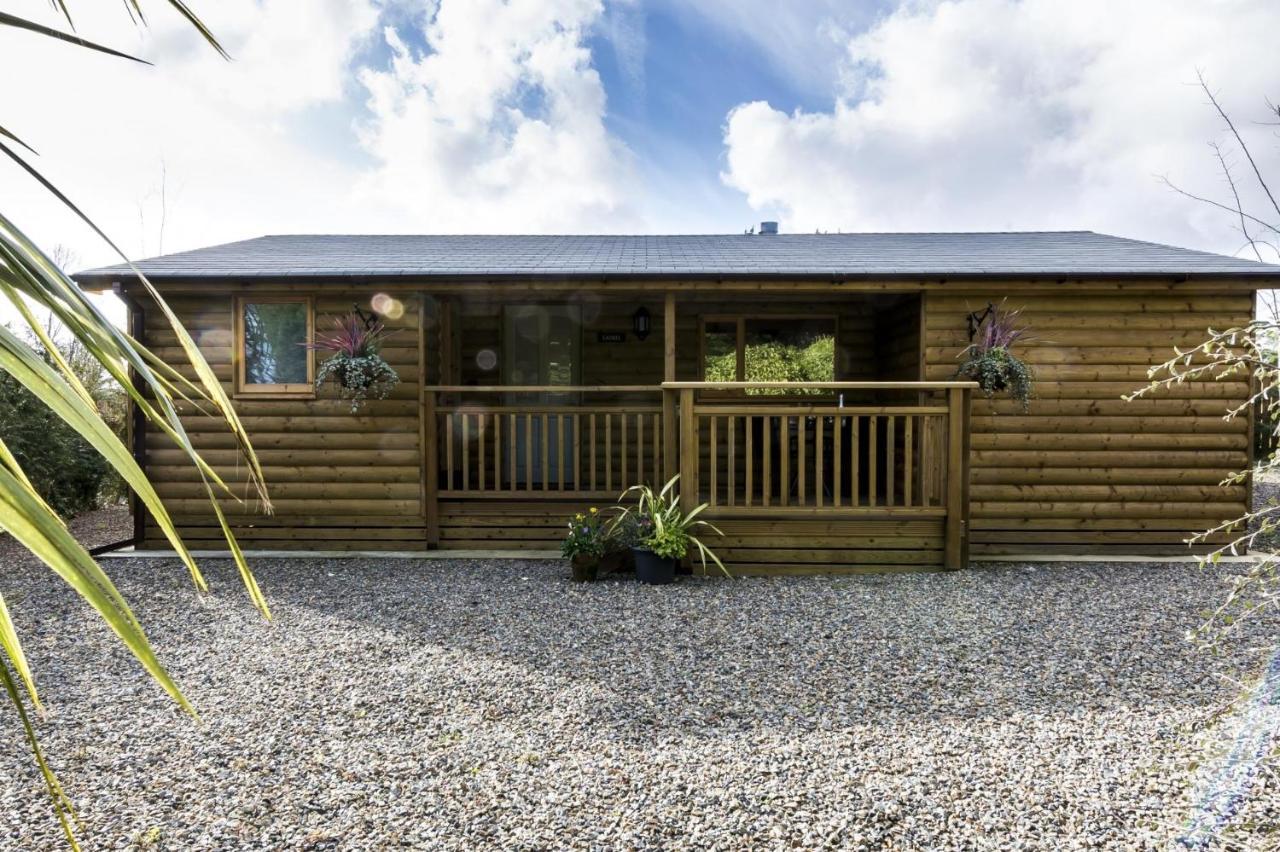 Laurel Lodge - 2 Bedroom Log Cabin - St Florence Saint Florence Exteriér fotografie