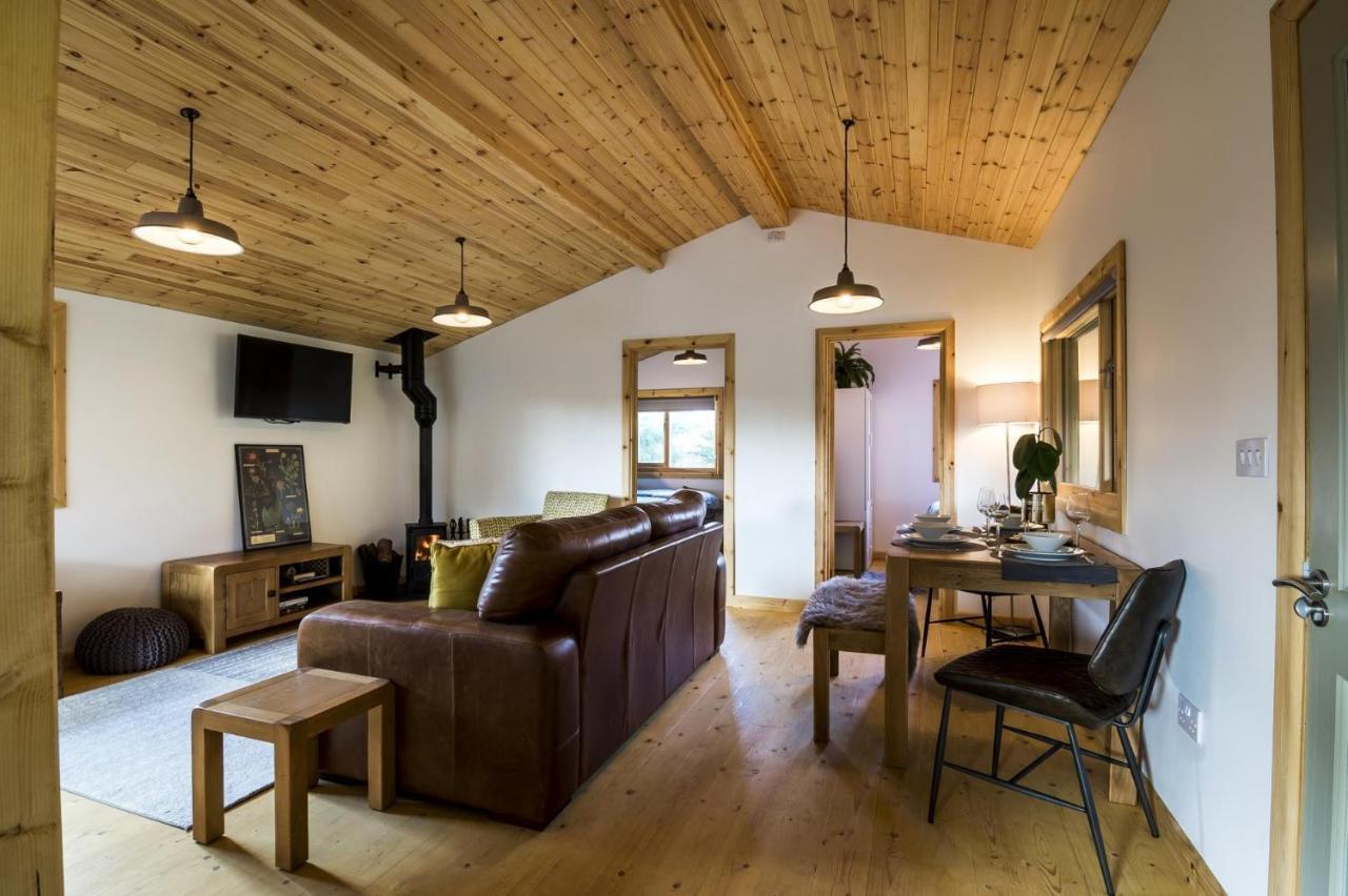 Laurel Lodge - 2 Bedroom Log Cabin - St Florence Saint Florence Exteriér fotografie