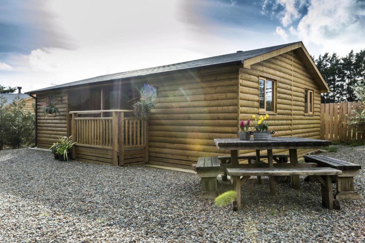 Laurel Lodge - 2 Bedroom Log Cabin - St Florence Saint Florence Exteriér fotografie