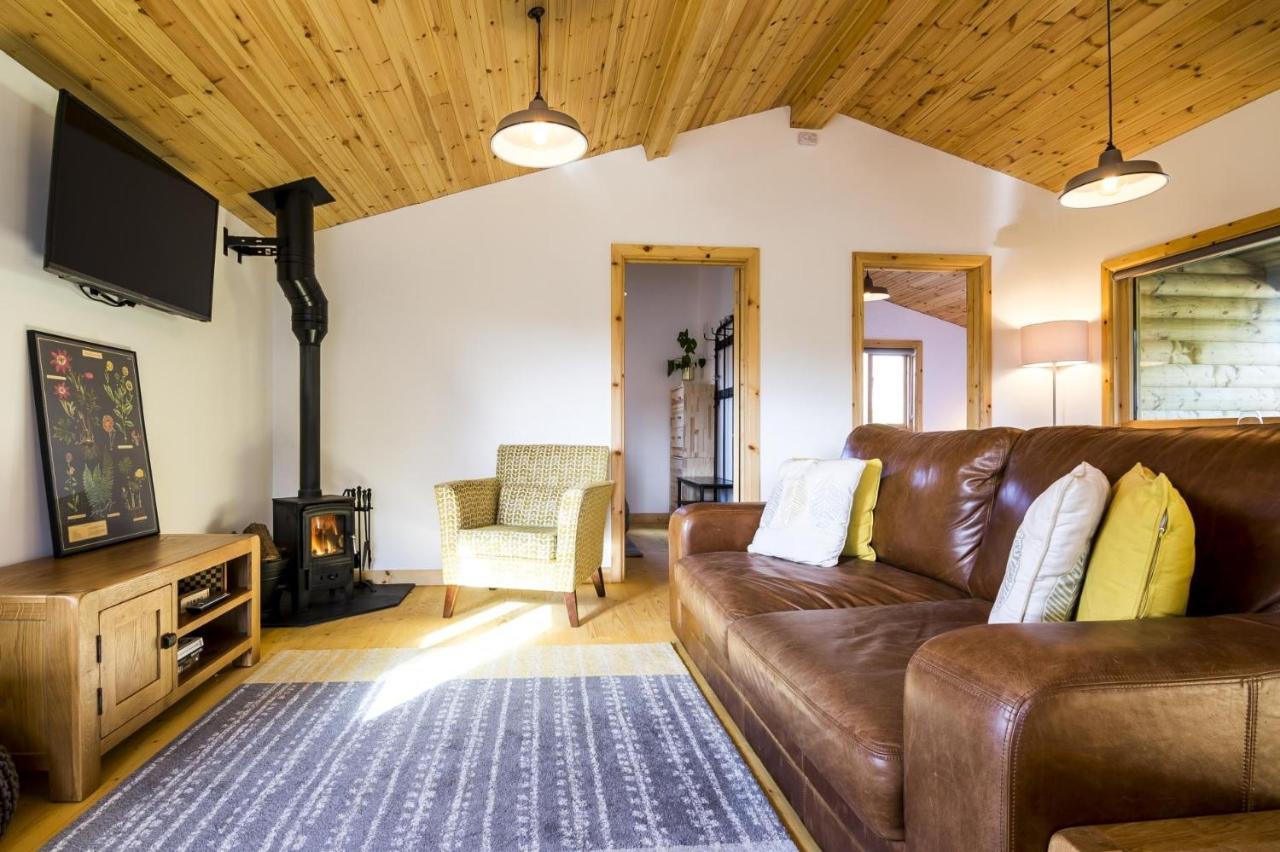 Laurel Lodge - 2 Bedroom Log Cabin - St Florence Saint Florence Exteriér fotografie